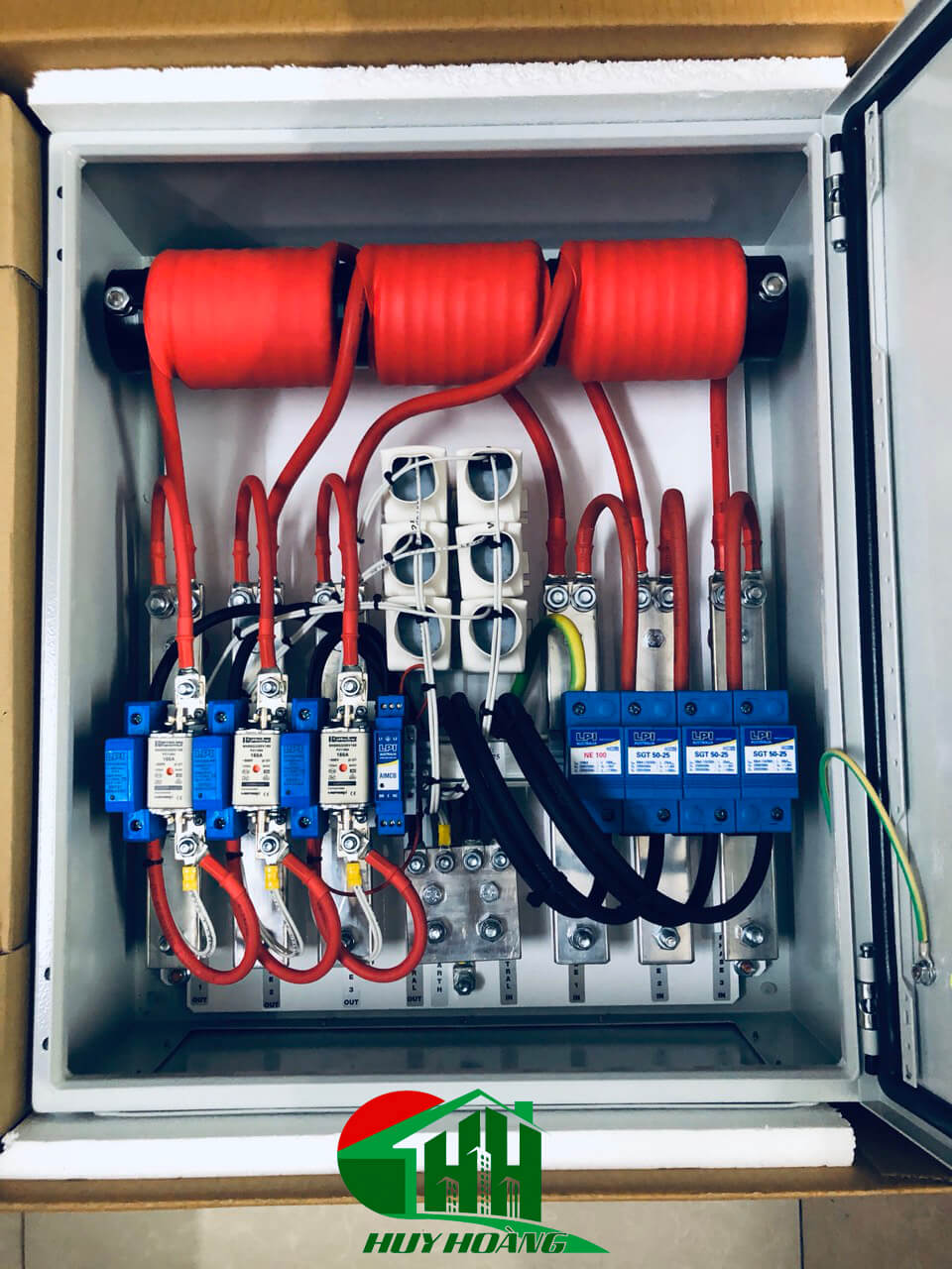 SF3200-480-135+50-AIMCB, Tủ cắt lọc sét 3 pha 200A